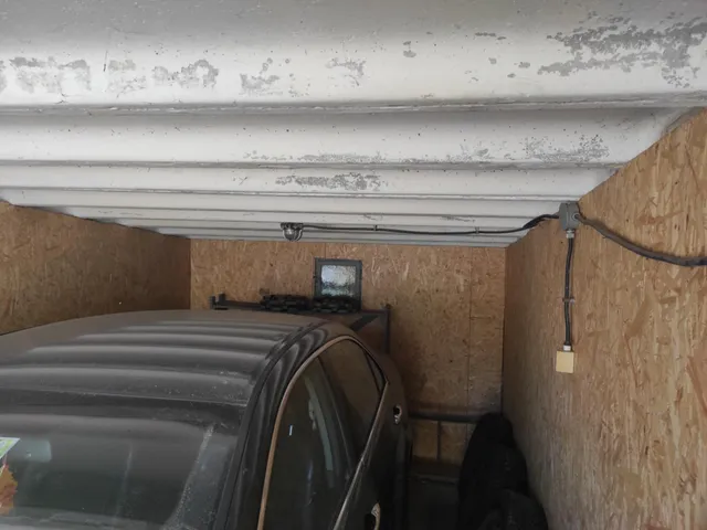 Eladó garázs Várpalota, Felsőinkám 18 nm