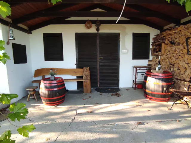 Eladó üdülő és hétvégi ház Sóly 70 nm