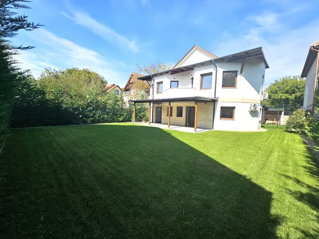 Eladó lakás Budaörs, Kertváros 90 nm