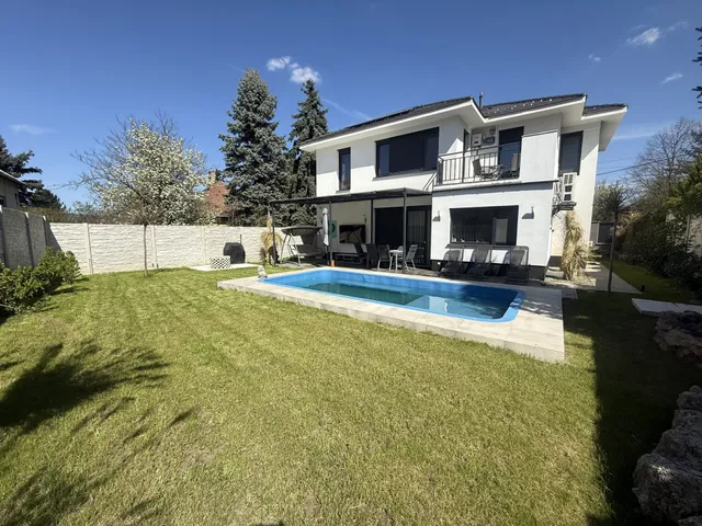 Eladó ház Budaörs, Budaörsi Kamaraerdő 287 nm