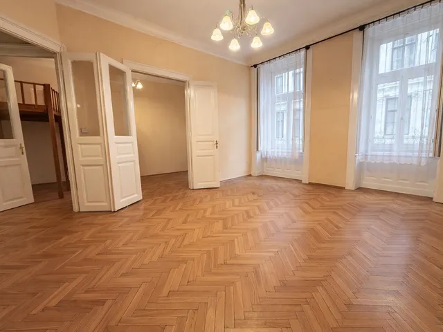 Eladó lakás Budapest VIII. kerület, Bródy Sándor utca 86 nm