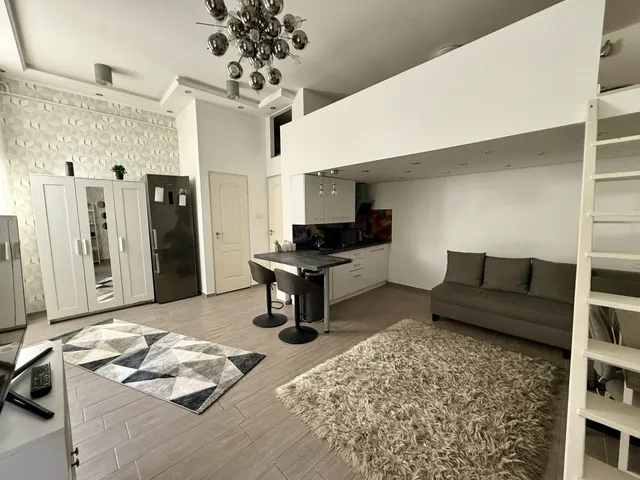 Eladó lakás Budapest VI. kerület 31 nm