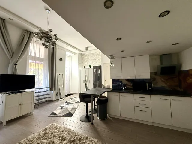 Eladó lakás Budapest VI. kerület 31 nm