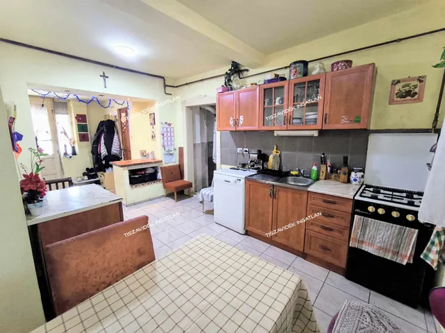 Eladó ház Kőtelek 104 nm