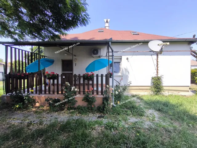 Eladó ház Kőtelek 75 nm