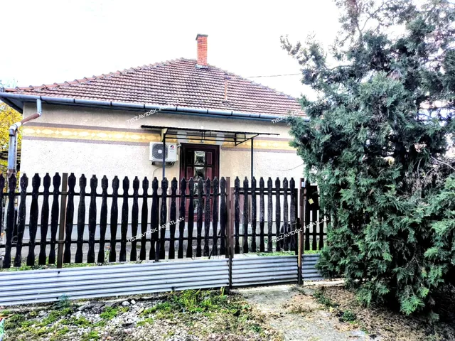 Eladó ház Kőtelek, Sarkantyú utca 80 nm