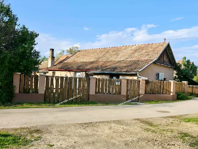 Eladó ház Nagykörű, Arany János út 72 nm