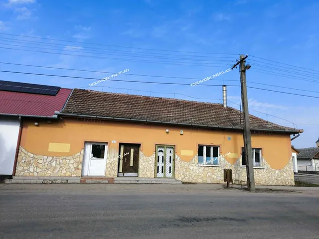 Eladó kereskedelmi és ipari ingatlan Kőtelek 185 nm