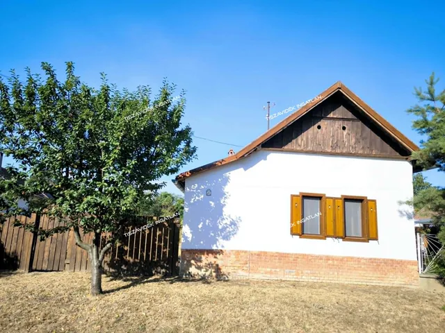 Eladó ház Nagykörű, Szabadság út 57 nm