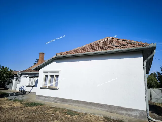 Eladó ház Nagykörű, Rákóczi út 87 nm