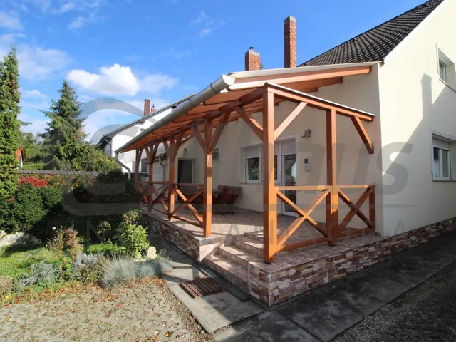 Eladó ház Pápa 197 nm