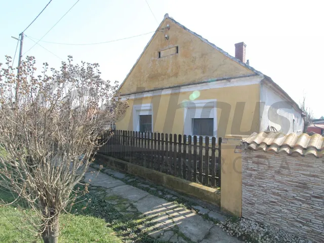 Eladó ház Kemenesmagasi 75 nm