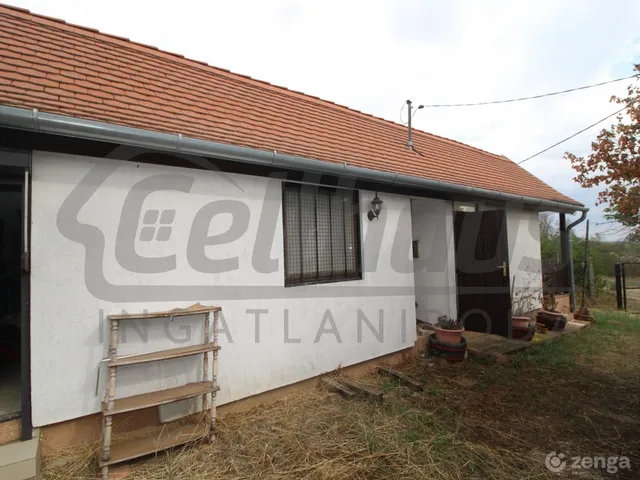 Eladó mezőgazdasági ingatlan Kemeneskápolna 33 nm