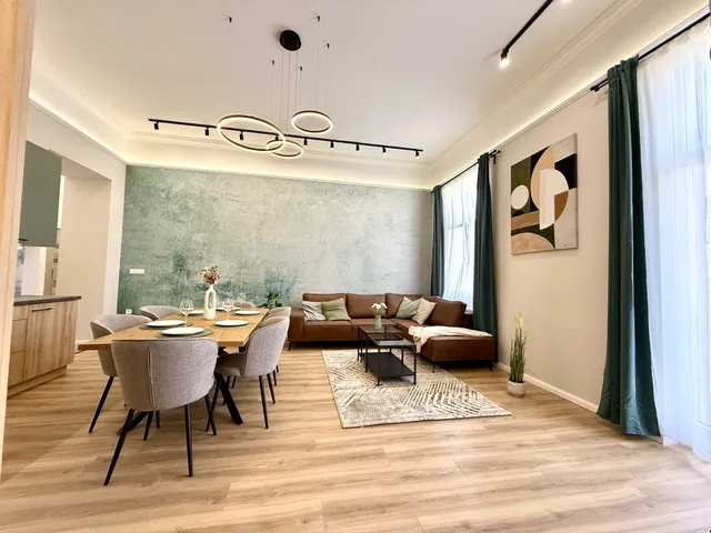Eladó lakás Budapest VII. kerület, Belső-Erzsébetváros, Rákóczi út 122 nm