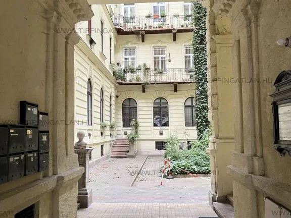 Eladó lakás Budapest VI. kerület, Izabella utca 86 nm