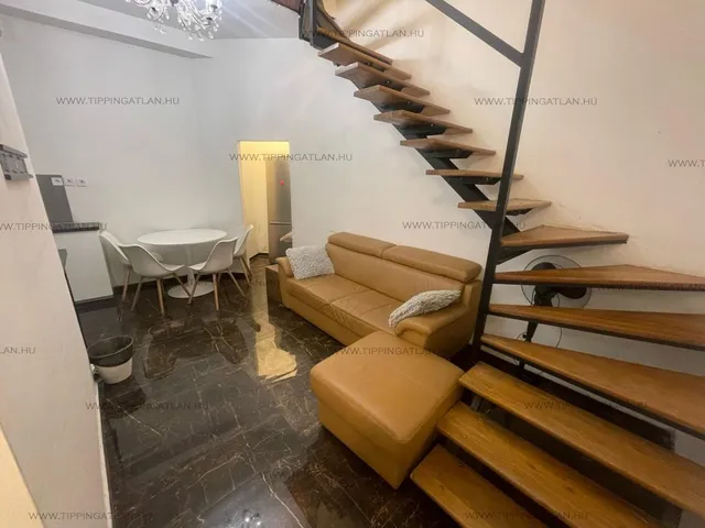 Eladó lakás Budapest VIII. kerület, Corvin negyed, Harminckettesek tere 68 nm