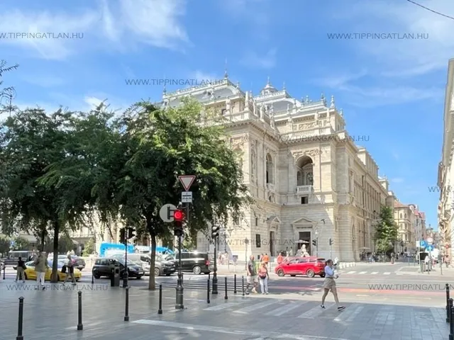 Eladó lakás Budapest VI. kerület 201 nm