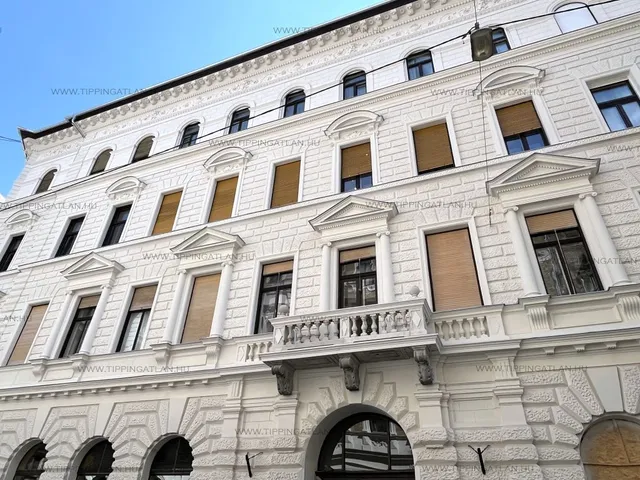 Eladó lakás Budapest VI. kerület, Paulay Ede utca 75 nm