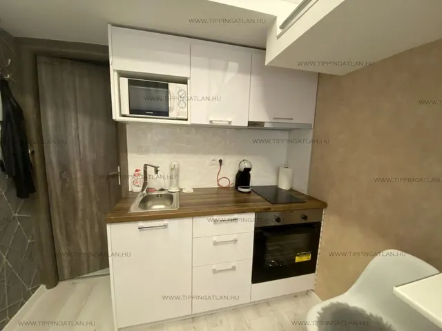 Eladó lakás Budapest VI. kerület 15 nm