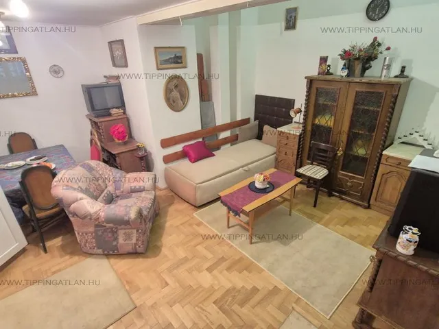 Eladó lakás Budapest VI. kerület, Nagymező utca 36 nm