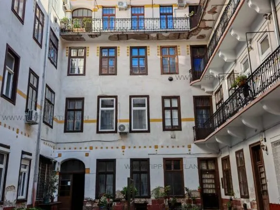 Eladó lakás Budapest VI. kerület 54 nm