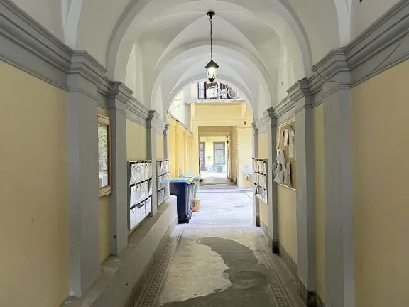 Eladó lakás Budapest VI. kerület, Nagykörúton belüli terület, Nagymező utca 53 nm