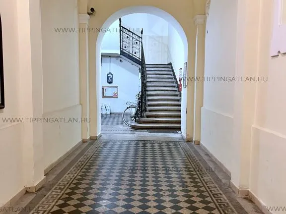 Eladó lakás Budapest VI. kerület, Eötvös utca 120 nm