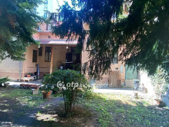 Eladó ház Pécs, Ispitaalja 220 nm