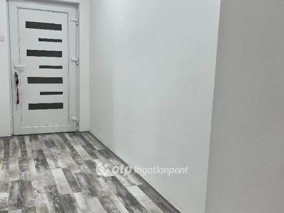 Eladó lakás Komló, Kökönyös 55 nm