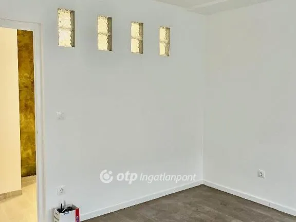 Eladó lakás Pécs 66 nm