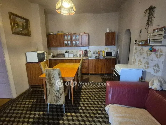 Eladó ház Szellő 140 nm