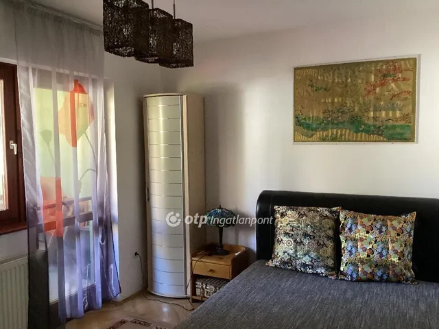 Eladó lakás Pécs, Egyetemváros 123 nm