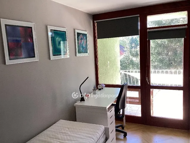 Eladó lakás Pécs, Egyetemváros 123 nm
