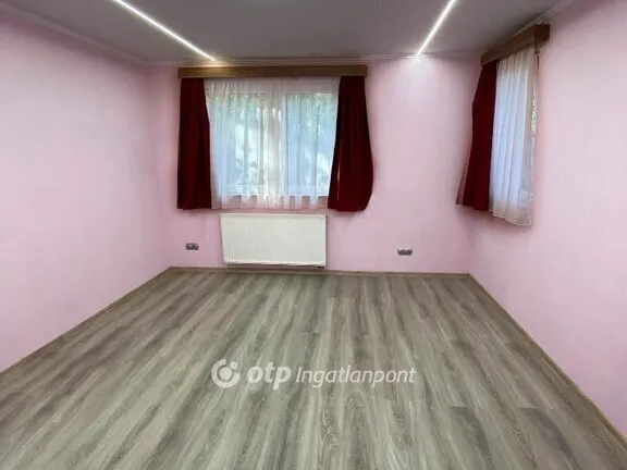 Eladó ház Siófok 201 nm