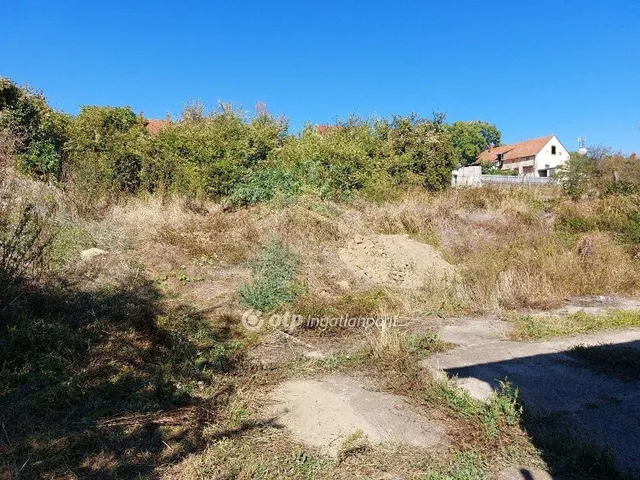 Eladó ház Bár 211 nm
