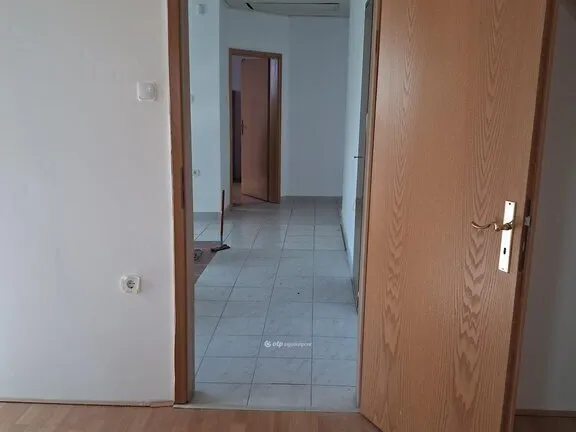 Eladó ház Egerág 260 nm