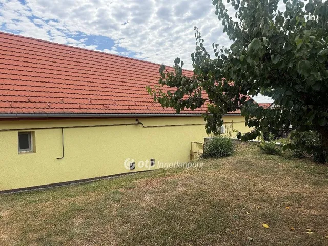 Eladó ház Geresdlak 100 nm
