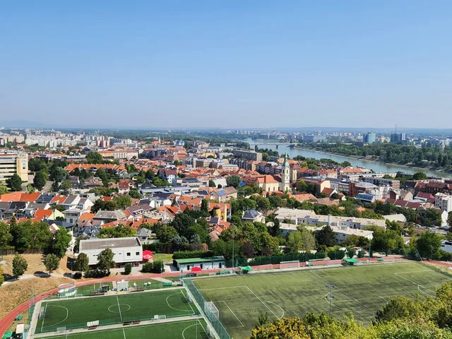 Kiadó lakás Budapest II. kerület, Szeréna út  140 nm