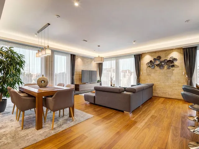 Eladó lakás Budapest II. kerület 155 nm