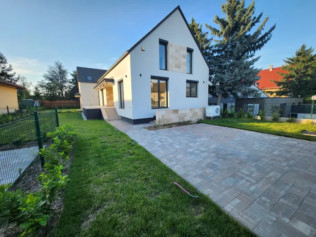 Eladó ház Siófok 230 nm