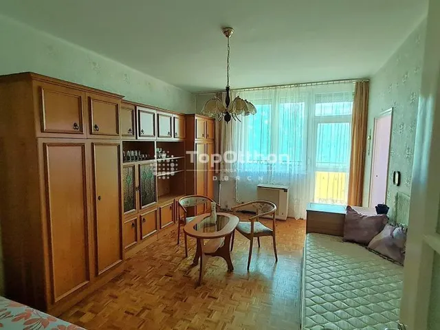 Eladó lakás Debrecen, Dobozikert 49 nm