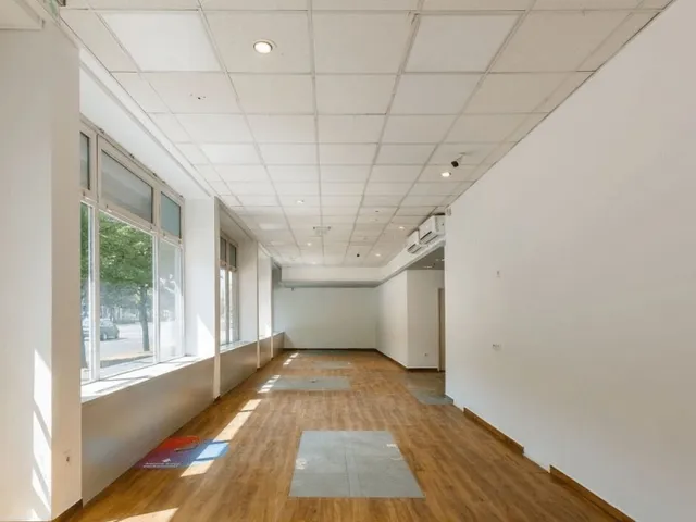 Kiadó kereskedelmi és ipari ingatlan Debrecen, Belváros 218 nm