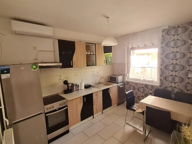 Kiadó lakás Debrecen, Egyetemváros 45 nm