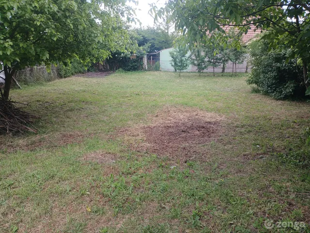Eladó telek Ceglédbercel 1104 nm