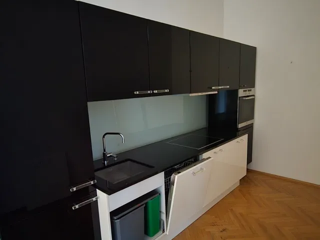 Eladó lakás Budapest VI. kerület 91 nm