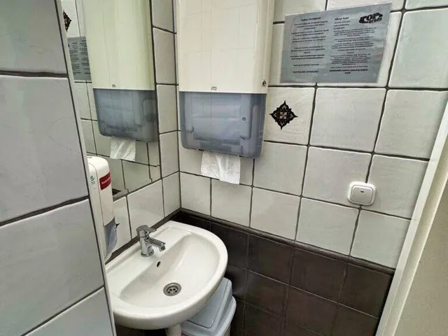 Eladó kereskedelmi és ipari ingatlan Székesfehérvár 200 nm