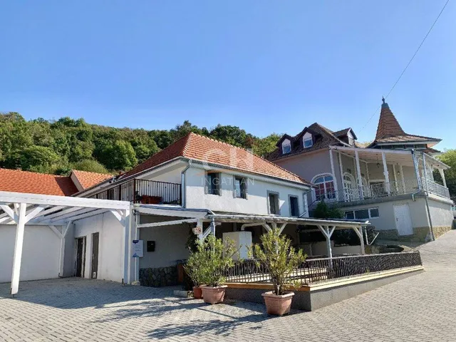 Eladó ház Sümeg 700 nm