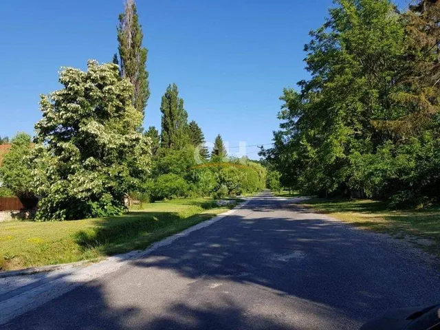 Eladó telek Vérteskozma 10000 nm