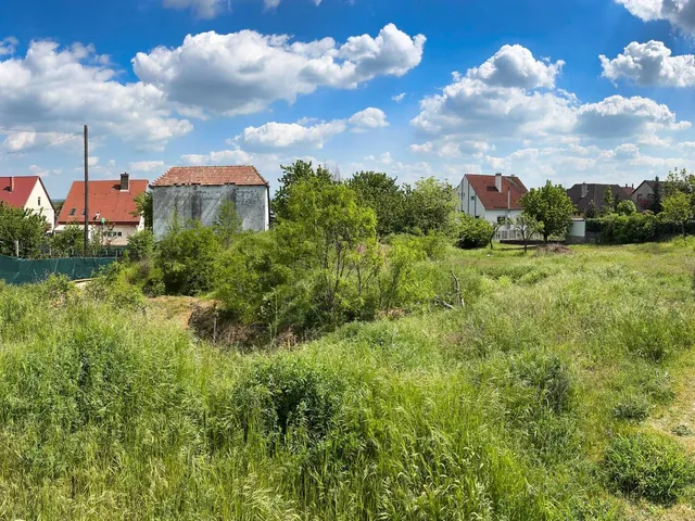 Eladó telek Székesfehérvár 808 nm