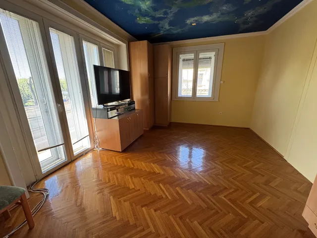 Eladó lakás Székesfehérvár, Belváros, zichy 136 nm